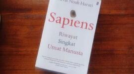Sapiens: Sejarah Singkat Umat Manusia (Sapiens: A Brief History of Humankind), Buku yang ditulis oleh Yuval Noah Harari