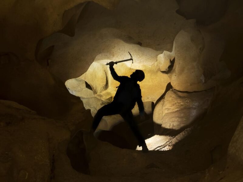 Ilustrasi: Tambang Ilegal di NTB dan Urgensi Penegakan Hukum