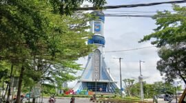 Tugu Mataram Metro yang terletak di Bundaran Jalan Lingkar Selatan Mataram sebagai pintu masuk wilayah Kota Mataram.  Foto: Dok. Istimewa