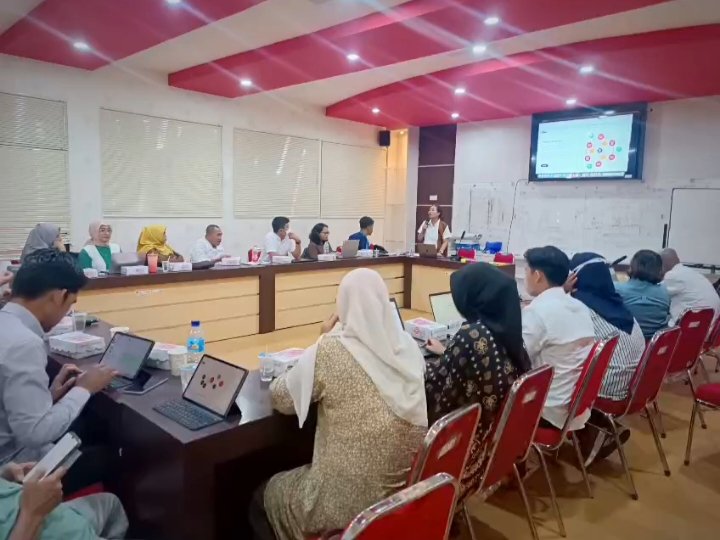 NTB Jadi Simpul Regional: CEA Perkuat Ruang Sipil Lewat FGD Inklusif di Universitas Mataram pada sesi 1 pada Jumat (12/12/2025). Foto: Dok. Istimewa