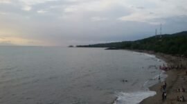 SEMPADAN PANTAI: Penampakan garis pantai di kawasan wisata Senggigi, Lombok Barat, NTB. Foto: Dok. Istimewa