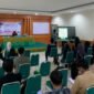 Taufan menyampaikan materi dalam kegiatan Training Legislatif Dewan Perwakilan Mahasiswa Universitas Muhammadiyah Mataram pada Kamis (4/12/2025).
