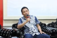Dosen Bagian Hukum Pidana Universitas Mataram (Unram), Dr. Syamsul Hidayat, S.H., M.H., dalam diskusi Sorot Kamera Edisi ke-13 bertajuk "KUHP Nasional: Antara Instrumen Perlindungan & Ancaman Kebebasan Berpendapat" di FHISIP Unram, Kamis (22/1/2026). Foto: Baiq Nurul Aini/Sorot Kamera