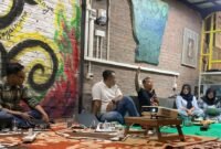 Pemaparan Joko Jumadi pada Literasi Hukum - Hukum Pidana Nasional Perubahan Substansi & Perangkat Peradilan”, Sabtu (1712026) di Ruang Tumbuh Merdeka. Foto: Hamzah/PBH LPW NTB