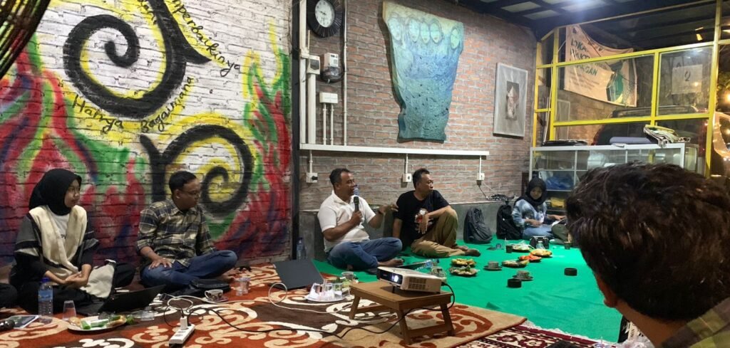 Pemaparan Yan Mangandar pada Literasi Hukum - Hukum Pidana Nasional Perubahan Substansi & Perangkat Peradilan”, Sabtu (1712026) di Ruang Tumbuh Merdeka.