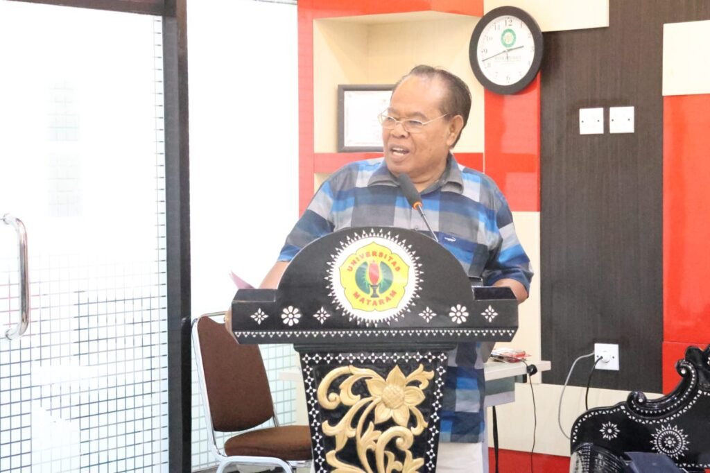 Guru Besar Hukum Pidana Unram, Prof. Dr. Amiruddin, S.H., M.Hum., pada dikusi Sorot Kamera Seri ke-14 bertajuk “KUHAP Baru Perluasan Alat Bukti, Ruang Gelap Penyelidikan & Potensi Kesewenan