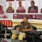 Dr. Muh. Risnain, S.H., M.H., Dosen Hukum Internasional, salah satu narasumber dalam Diskusi Sorot Kamera Seri Ke-15 yang digelar oleh Fakultas Hukum, Ilmu Sosial, dan Ilmu Politik Universitas Mataram (FHISIP Unram), pada Jumat (6/3/2026), mengungkap bahwa perjanjian dagang ini tak seimbang dan mengancam kedaulatan Indonesia. Foto: Keysa/Sorot Kamera