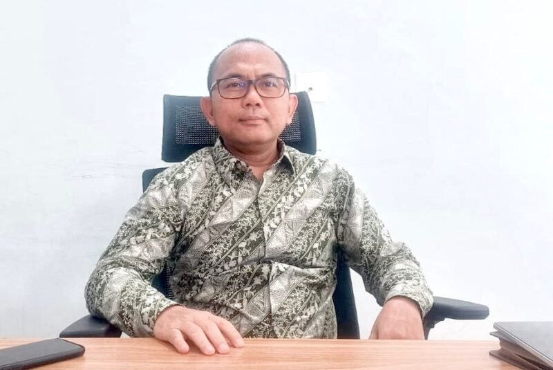 Dr. Lalu Wira Pria Suhartana, S.H., M.H. (Dosen Bagian Hukum Bisnis, Dekan  Fakultas Hukum, Ilmu Sosial dan Ilmu Politik, Universitas Mataram)