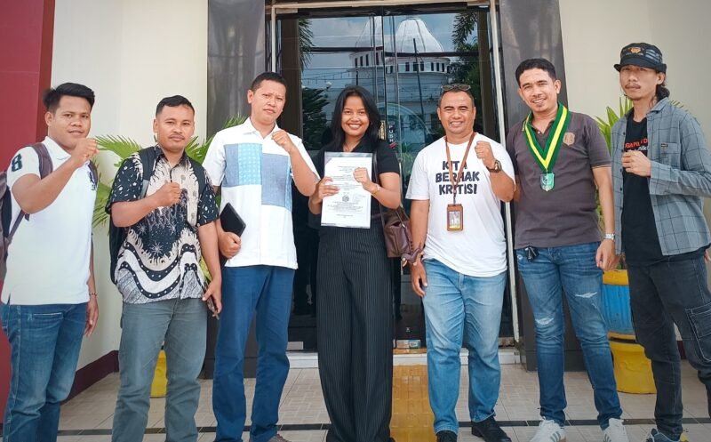 Koalisi Anti Kriminalisasi Aktivis Nusa Tenggara Barat (NTB) secara resmi mengajukan permohonan praperadilan ke Pengadilan Negeri Raba Bima, Senin (16/3/2026). Dok : Koalisi Anti Kriminalisasi Aktivis NTB