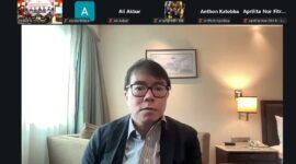 Yu Un Oppungsunggu, Ph.D., pakar Hukum Perdata Internasional dari Universitas Indonesia, dalam diskusi 