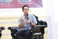 Taufan, S.H.,M.H, dalam kesempatan sebagai narasumber pada program Sorot Kamera FHISIP UNRAM. Foto: Dok Istimewa