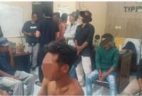 Penahanan 8 orang warga Desa Parangina di Polres Bima Kota. Foto : Dok. Istimewa