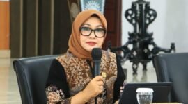 Anggota DPD RI Dapil NTB, Hj. Evi Apita Maya, S.H., M.Kn., pada kesempatan Sosialisasi Empat Pilar di MAN 2 Mataram, Selasa 5 Mei 2026. Foto: Dok. Istimewa