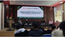 Focus Group Discussion (FGD) bertajuk “Meninjau Komitmen Mineral Kritis dalam Perjanjian Dagang AS-Indonesia terhadap Keadilan Ekologi dan Ekonomi Lokal.” Rabu (13/5/2026), Acara yang berlangsung di Aula Prof. Zainal Asikin, Fakultas Hukum, Ilmu Sosial, dan Ilmu Politik, Universitas Mataram. Foto : Dok. Istimewa