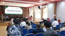 Focus Group Discussion (FGD) bertajuk “Meninjau Komitmen Mineral Kritis dalam Perjanjian Dagang AS – Indonesia terhadap Keadilan Ekologi dan Ekonomi Lokal” yang diselenggarakan di Aula Prof. Zainal Asikin, Fakultas Hukum dan Ilmu Sosial Ilmu Politik (FHISIP) Universitas Mataram, Rabu (13/5/2026). Foto : Dok. Istimewa Narasio.com/Aminah