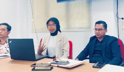 Yunita, S.H. dalam konferensi pers bertajuk “Meninjau Komitmen Mineral Kritis Dalam Perjanjian Dagang AS - Indonesia terhadap Keadilan Ekologi dan Ekonomi Lokal”, Rabu, 13/05/2026. Foto : Dok. Istimewa Narasio.com / Aminah