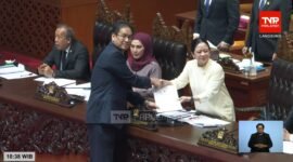 DPR RI bersama Pemerintah resmi mengesahkan Rancangan Undang-Undang Pusat Keuangan Internasional Indonesia (PFII) menjadi undang-undang. 