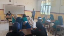Hamdi, S.Pd., MAP (Ketua Divisi Sosialisasi, Pendidikan Pemilih, Partisipasi Masyarakat dan Sumber Daya Manusia Komisi Pemilihan Umum Kabupaten Lombok Barat). Foto : Dok. Istimewa.