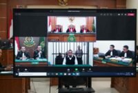 Proses sidang online. Foto: Ilustrasi gemini AI