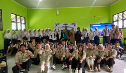 KKN-PMD Unram Desa Jenggik Utara gandeng GenRe Lombok Timur dan Gentara gelar sosialisasi dengan tema: “Jadilah Generasi Emas: Tolak Nikah Dini, Lawan Radikalisme, Raih Masa Depan!”,, Selasa (21/7/2026). Foto : Dok. Istimewa
