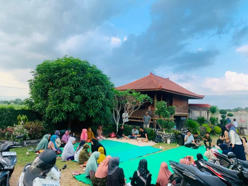 Pemerintah Desa Gapuk bersama Lakpesdam PCNU Lombok Barat menyelenggarakan Musyawarah Desa Khusus (Musdesus) Perempuan Penanggung Jawab Keluarga (PUANJAGA) pada Rabu, 5 Agustus 2026. Foto : Dok. Istimewa