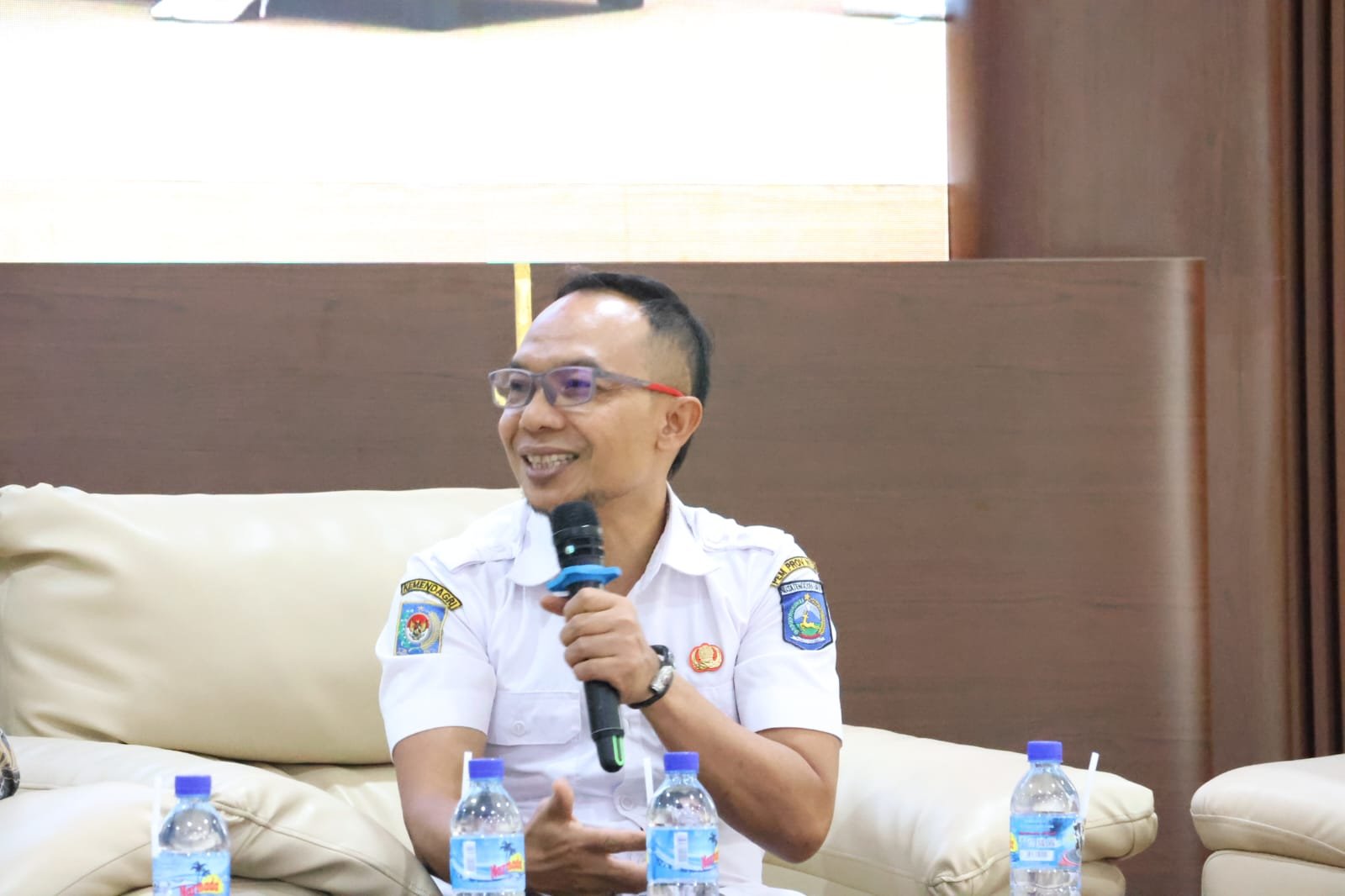 Dr. Hubaidi, S,H., M.H pada Diskusi Akademik Sorot Kamera Seri Ke-21