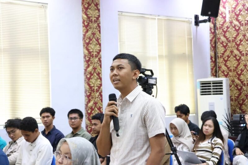 Muhammad Faizil (Mahasiswa Magister Ilmu Hukum UNRAM / Tokoh Pemuda Gili Meno). Foto: Keysha/Sorot Kamera