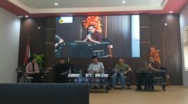 Diskusi Sorot Kamera (Kampus Merah)) kolaborasi dengan BEM FHISIP Universitas Mataram (Unram) bertajuk 